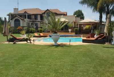 5 Bed House with En Suite in Runda