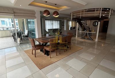 4 Bed Apartment with En Suite in Riverside