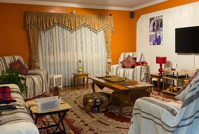 4 Bed Townhouse with En Suite at Five Star