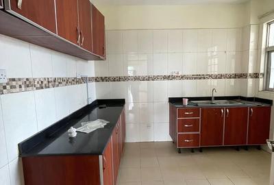Serviced 3 Bed Apartment with En Suite in Kilimani - 3