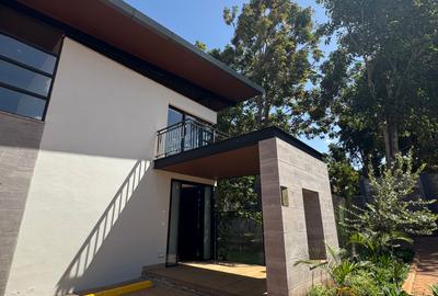 4 Bed Villa with En Suite at Runda