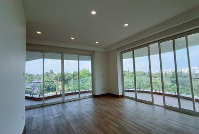 4 Bed Apartment with En Suite in Westlands Area - 4