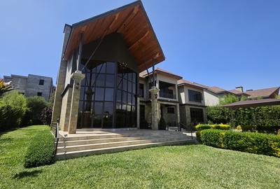 5 Bed Townhouse with En Suite in Runda