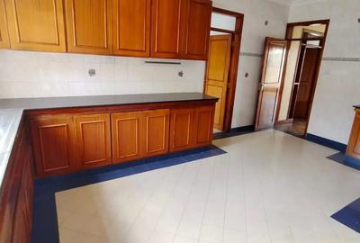 4 Bed Apartment with Backup Generator at Riverside Drive - 2