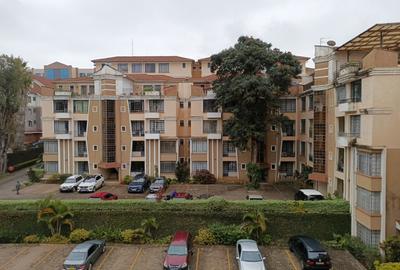 3 Bed Apartment with En Suite at Riverside Drive