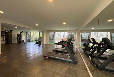 Serviced 1 Bed Apartment with En Suite in Westlands Area - 4