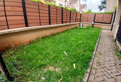 5 Bed Townhouse with En Suite in Lavington