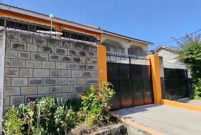 4 Bed Townhouse with En Suite at Donholm