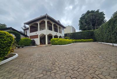 Furnished 2 Bed Apartment with En Suite in Nyari - 2