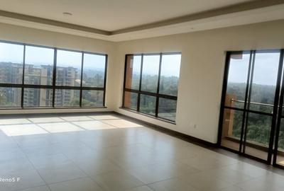 3 Bed Apartment with En Suite at Parklands
