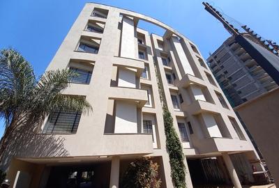 3 Bed Apartment with En Suite at 4Th Parklands