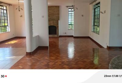5 Bed Townhouse with En Suite in Lavington