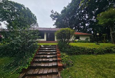 4 Bed House with En Suite in Thigiri