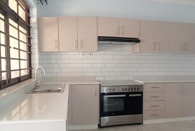 2 Bed House in Runda