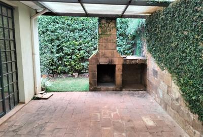 4 Bed Townhouse with En Suite in Kitisuru