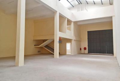 7,200 ft² Warehouse with Service Charge Included at Baba Dogo Rd - 3