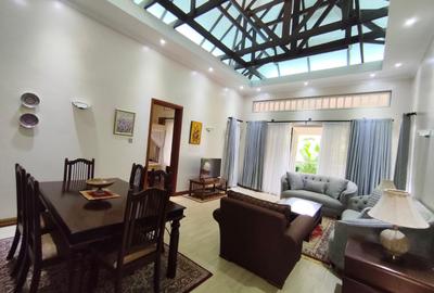 Serviced 2 Bed Apartment with Backup Generator in Runda - 4