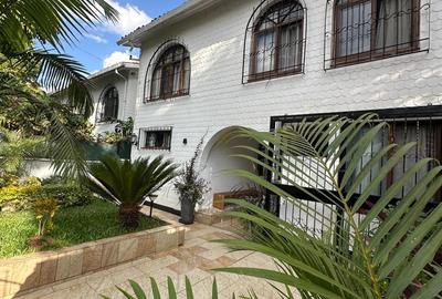 4 Bed Townhouse with En Suite in Kileleshwa