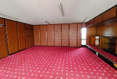 180 ft² Office with Backup Generator at Harambee Avenue - 2