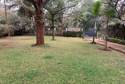 4 Bed House with En Suite in Gigiri