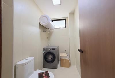 1 Bed Apartment with En Suite in Westlands Area - 2