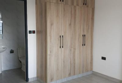 2 Bed Apartment with En Suite in Kitisuru - 3