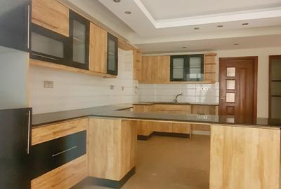 4 Bed Townhouse with En Suite at Lavington