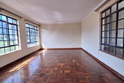 3 Bed Apartment with En Suite in Riverside - 2