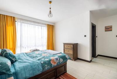 3 Bed Apartment with En Suite in Kilimani - 4