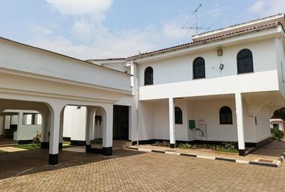 5 Bed House with En Suite at Gigiri - 3