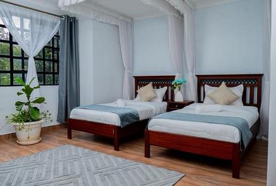 5 Bed Villa with En Suite at Karen Hady - 4