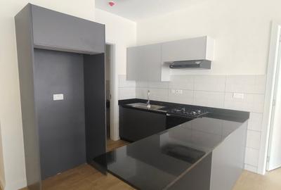 1 Bed Apartment with En Suite in Lavington