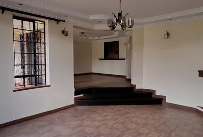 6 Bed Townhouse with En Suite at Convent Drive - 4