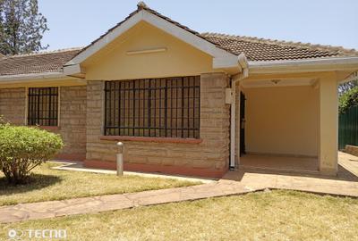 Furnished 3 Bed Apartment with En Suite at Rosslyn Lone Tree Estate Rd