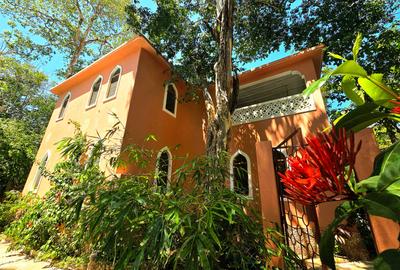 4 Bed Villa with En Suite in Diani