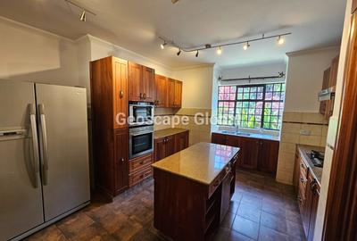 4 Bed Townhouse with En Suite in Spring Valley - 4