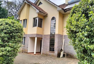 5 Bed Townhouse with En Suite in Kileleshwa