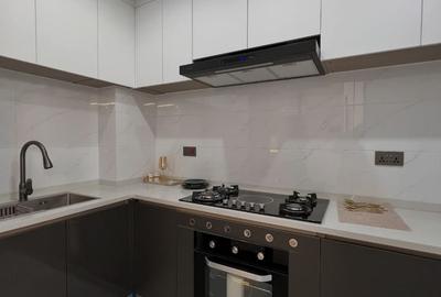 2 Bed Apartment with En Suite in Kilimani - 4