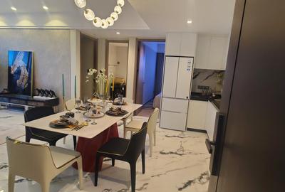 1 Bed Apartment with En Suite at Westlands - 4