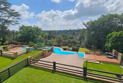 6 Bed Villa with En Suite in Lavington - 4