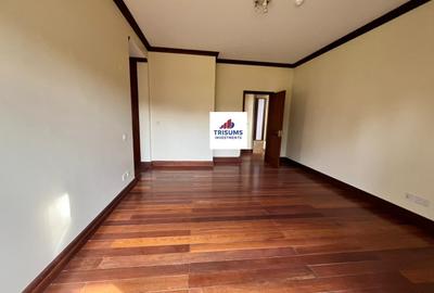 5 Bed Villa with En Suite in Kitisuru - 4