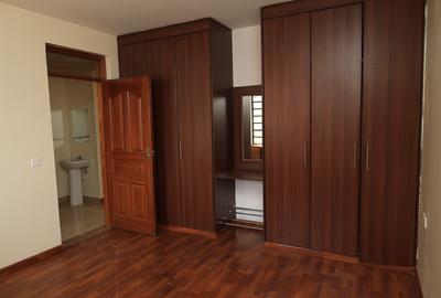 3 Bed Apartment with Gym in Ruaka