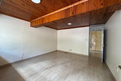 3 Bed House with En Suite in Loresho