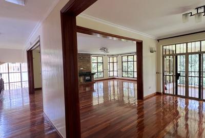 6 Bed House with En Suite in Kitisuru