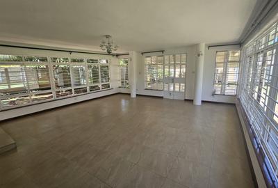 5 Bed House with En Suite in Runda - 3