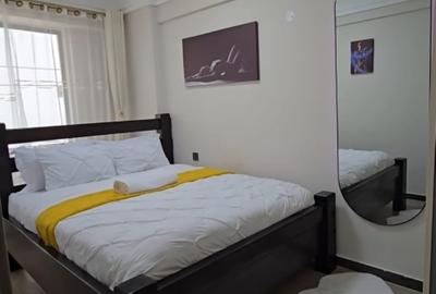 Serviced 1 Bed Apartment with En Suite at Kilimani Near Statehouse - 3