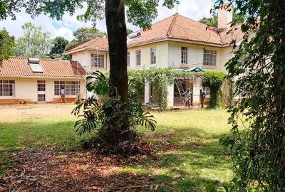 5 Bed House with En Suite at Nyari