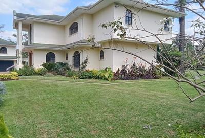 5 Bed House with En Suite at Nyari