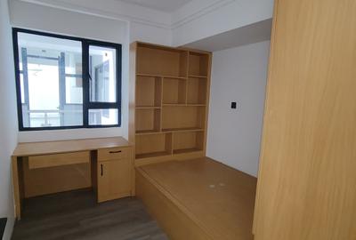 2 Bed Apartment with En Suite in Lavington - 4