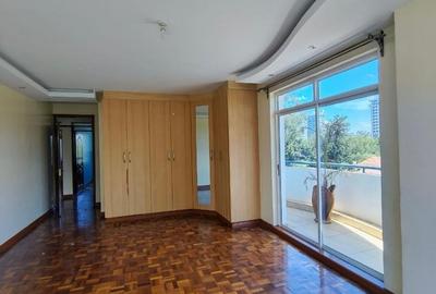 3 Bed Apartment with En Suite in Kilimani